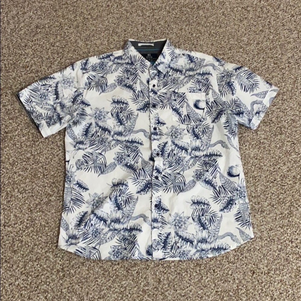 MBX white / blue tropical short sleeve button down